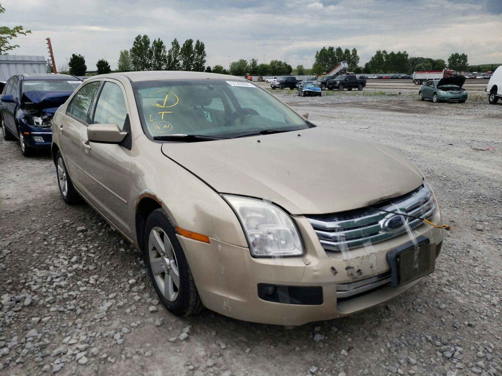 main view of 3FAHP07107R236998 Ford Fusion 2007