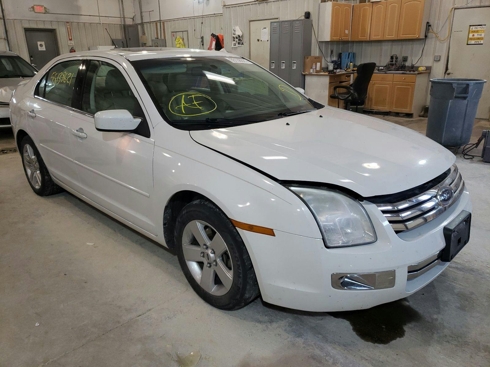 main view of 3FAHP02178R142092 Ford Fusion 2008