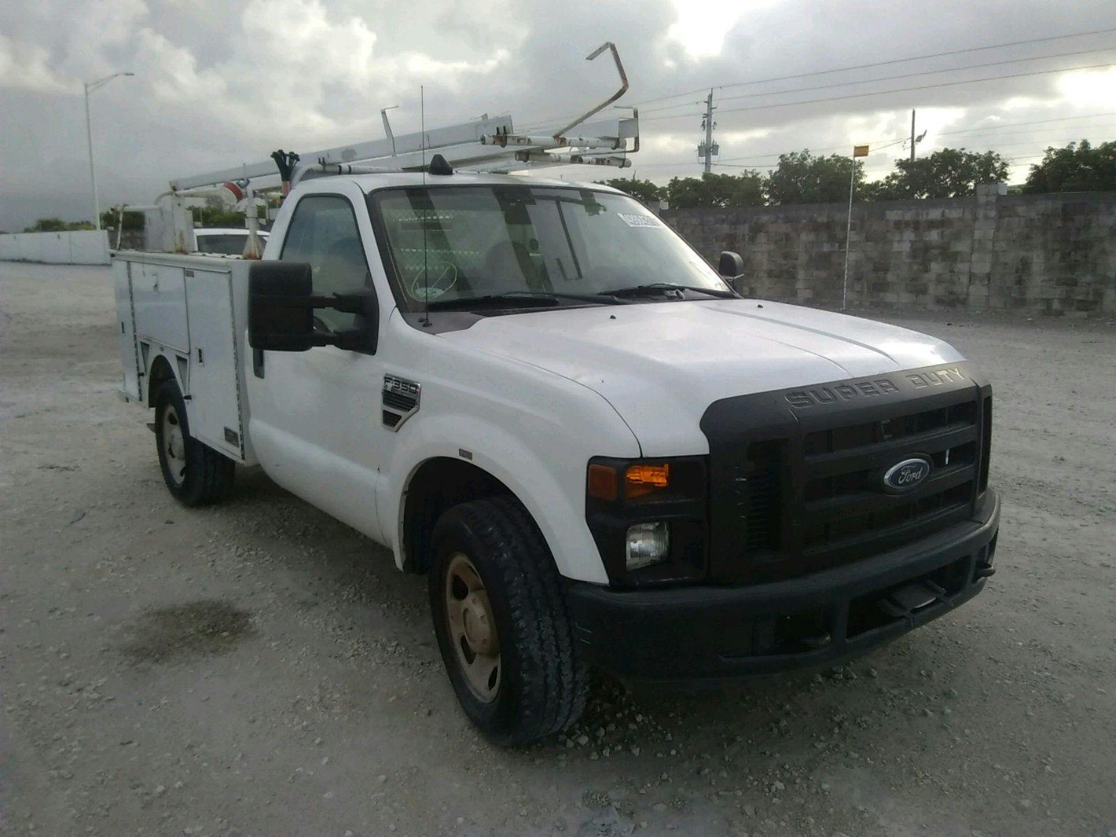 main view of 1FDWF305X8EC54654 Ford F-Series 2008