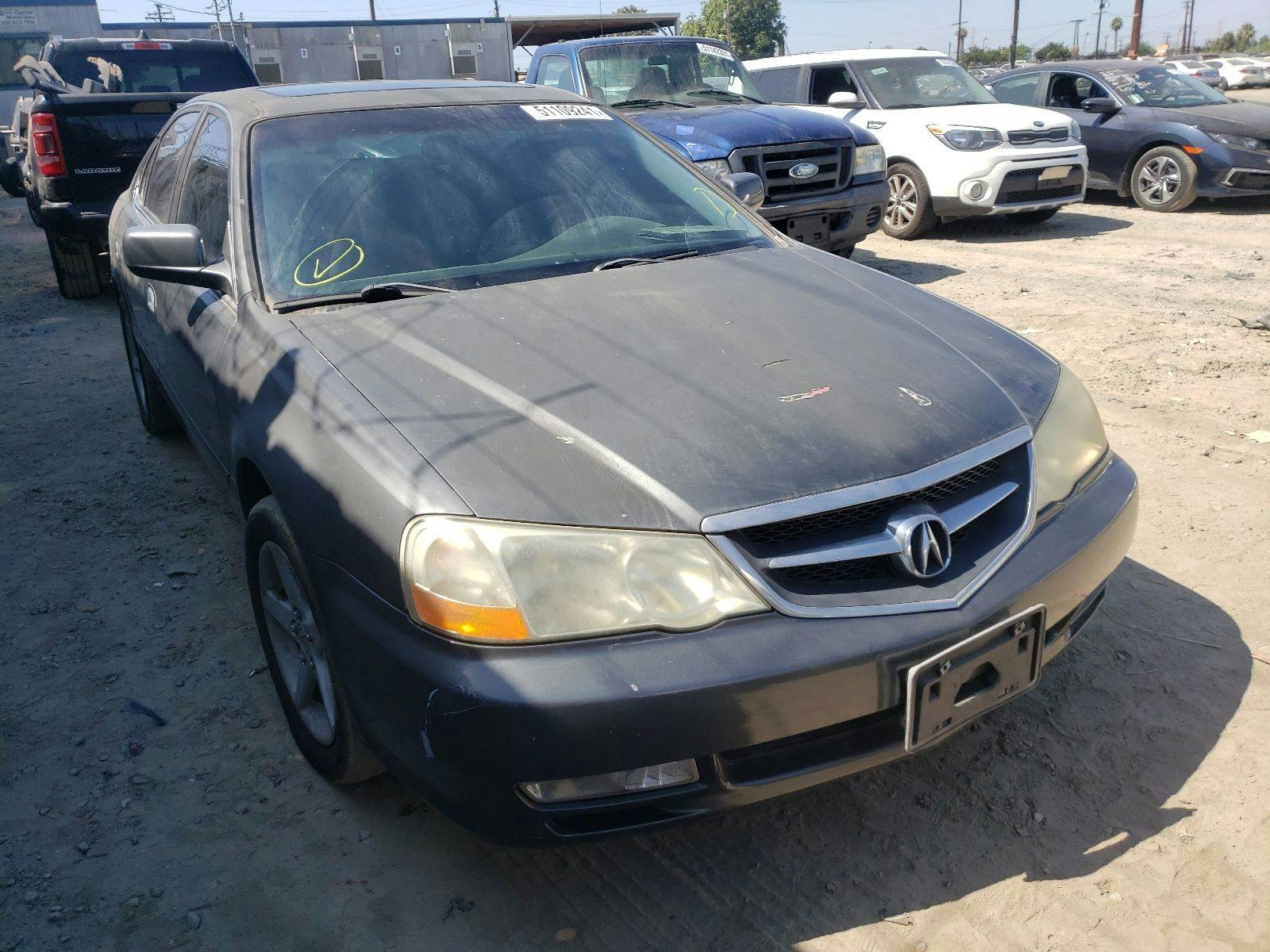 main view of 19UUA56883A067809 Acura 2003