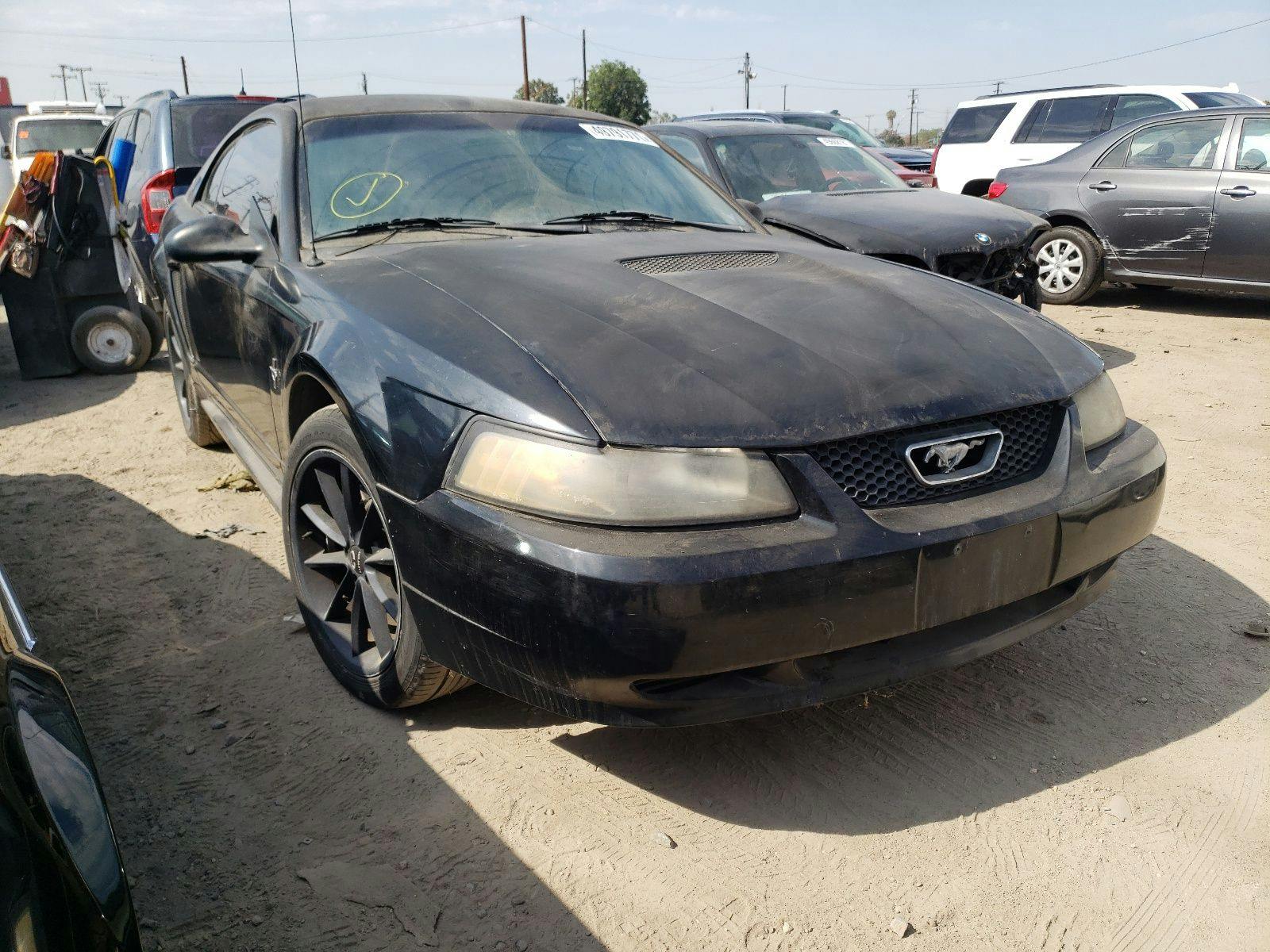 main view of 1FAFP40431F158210 Ford Mustang 2001