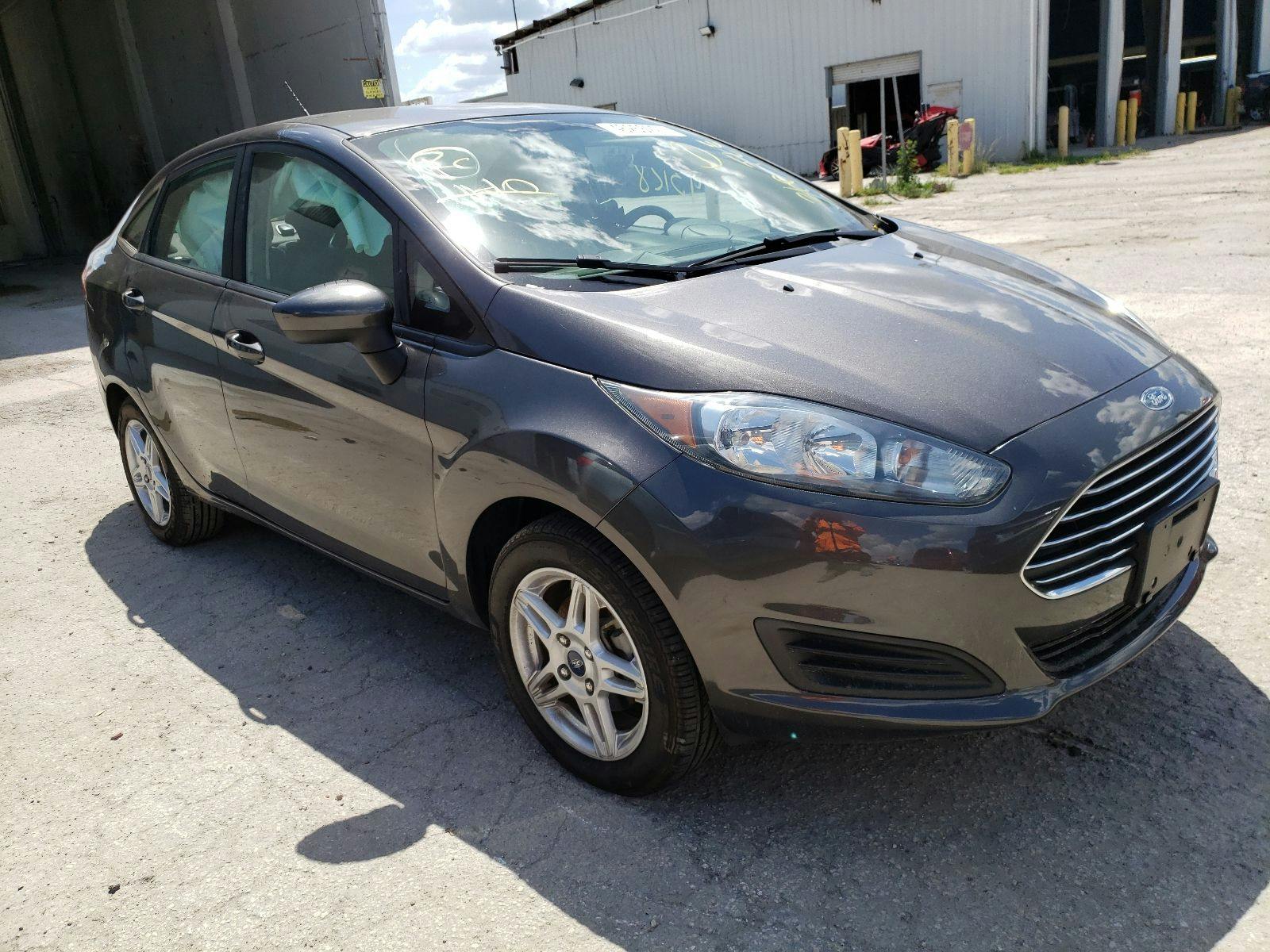 main view of 3FADP4BJXHM144857 Ford Fiesta 2017