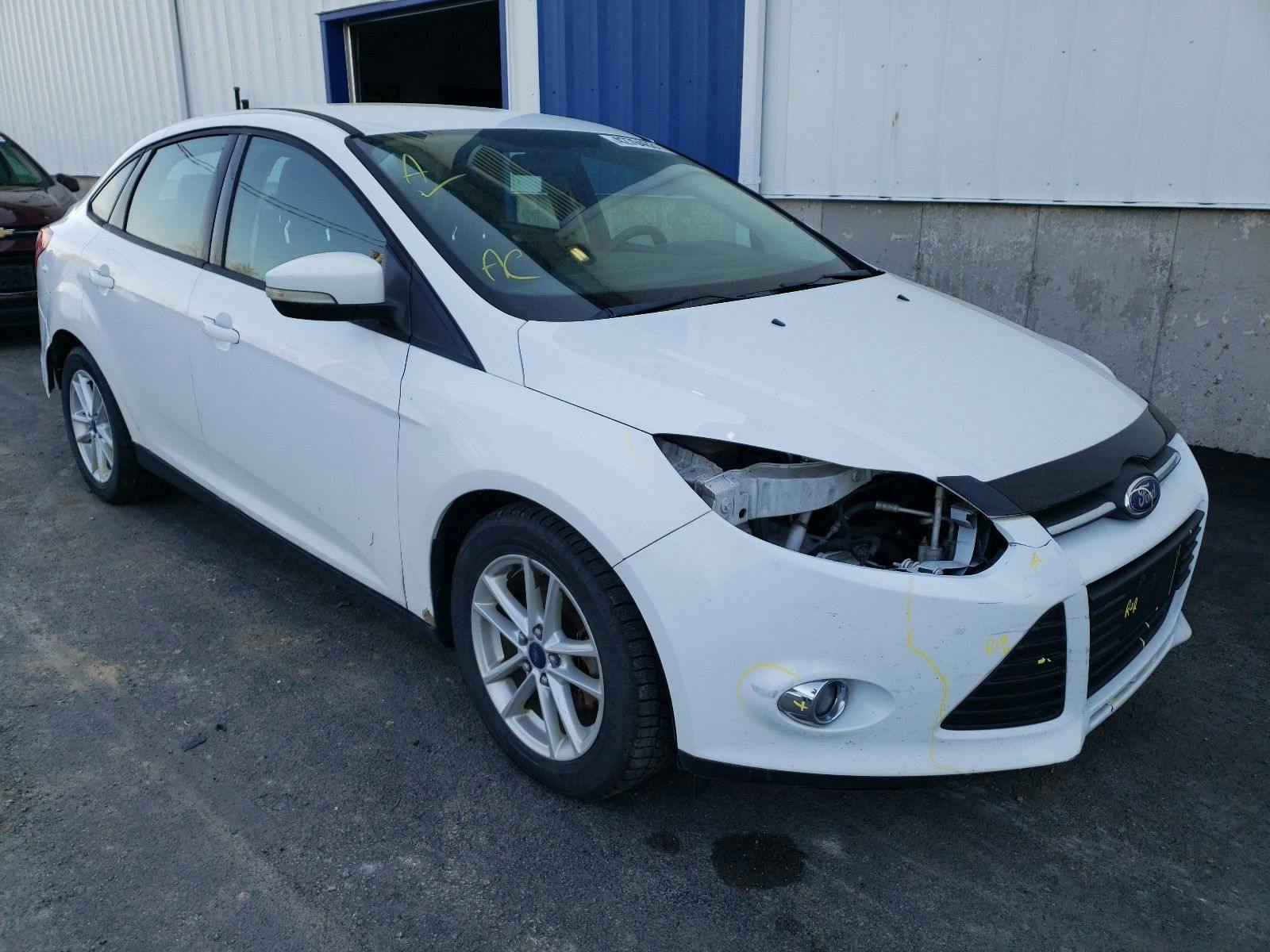 main view of 1FAHP3F26CL202536 Ford Focus 2012