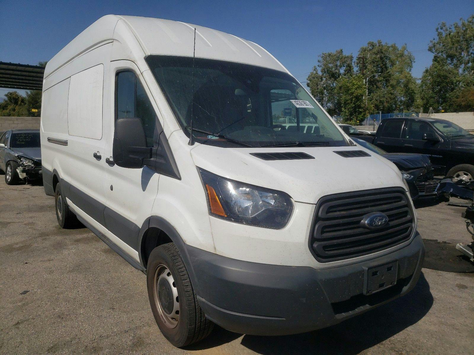 main view of 1FTYR3XM8JKA15192 Ford Transit 2018