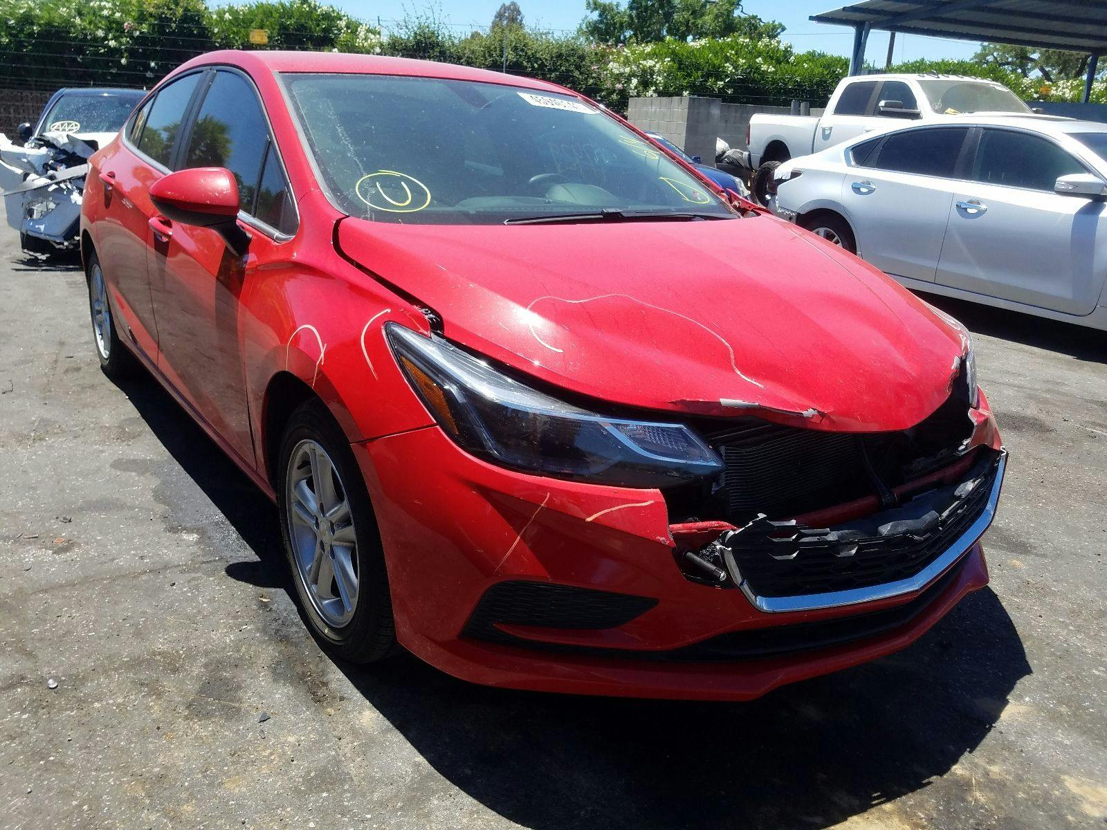 main view of 1G1BE5SM7H7221498 Chevrolet Cruze 2017